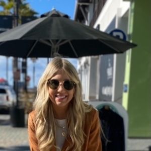 Meet your Posher, Jenna